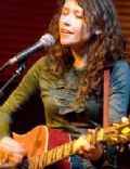 Sarah Lee Guthrie