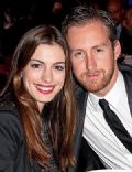 Anne Hathaway and Adam Shulman