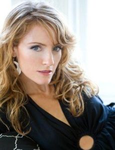 Helene Joy