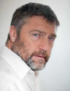 Vincent Regan