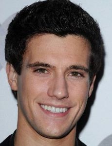 Drew Roy