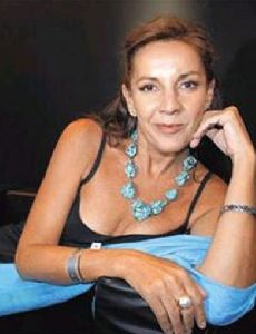 Claudia Fernandez De Hammond