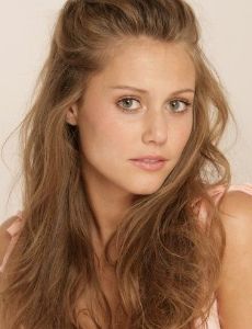 Julianna Guill