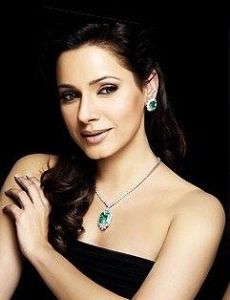 Neelam Kothari