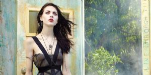 Frances bean cobain dating logan lerman