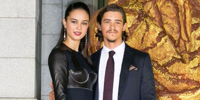 Brenton Thwaites and Courtney Eaton