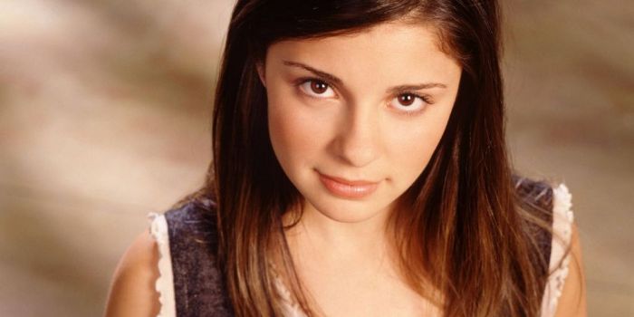 Shiri Appleby