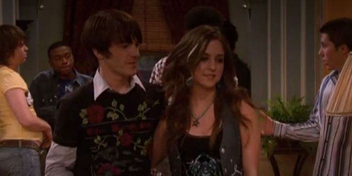 Summer Bishil and Drake Bell