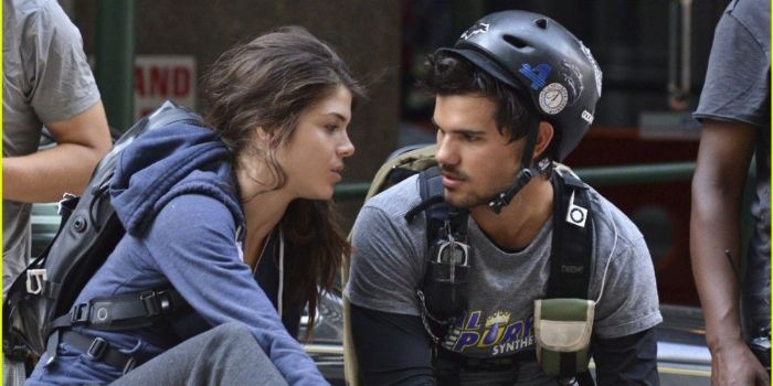 Marie Avgeropoulos and Taylor Lautner