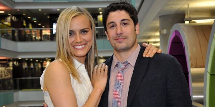 Taylor Schilling and Jason Biggs