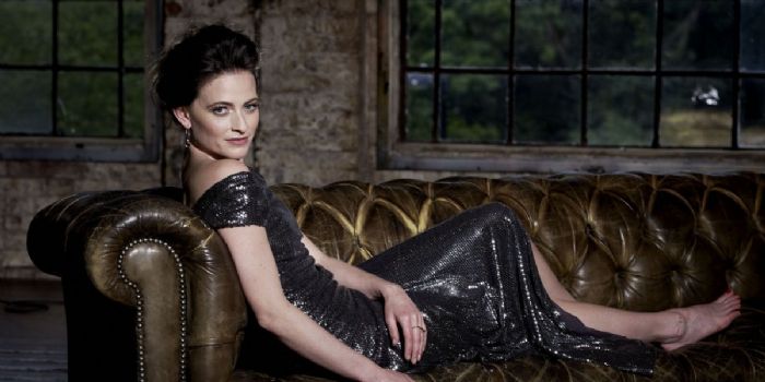 Lara Pulver