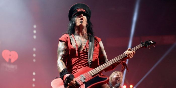 Who is Nikki Sixx dating? Nikki Sixx girlfriend, wife