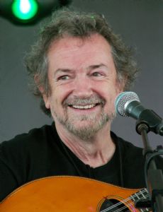 Andy Irvine (musician)