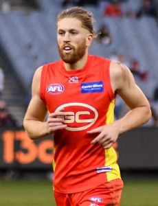Aaron Young (Australian footballer)