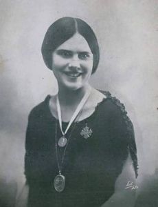 Edna Coll