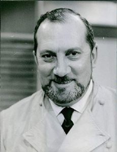 Raymond Oliver