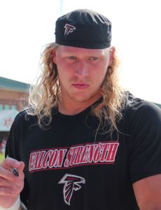 Tyler Starr