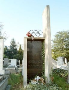 Béla Komjádi