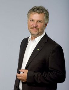 Peter Eriksson (politician)