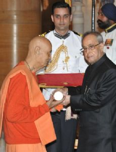 Swami Satyamitranand