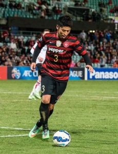 Yūsuke Tanaka (football defender)