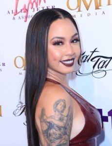 Kat Tat