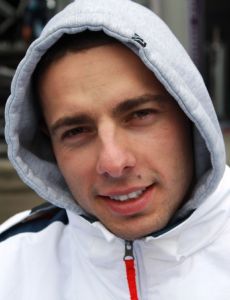 Daniil Move