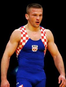 Božo Starčević