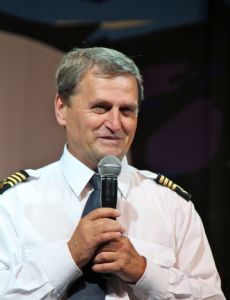 Tadeusz Wrona (aviator)