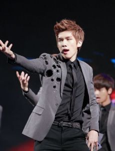 Hyuk (singer)