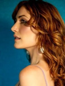 Samantha James