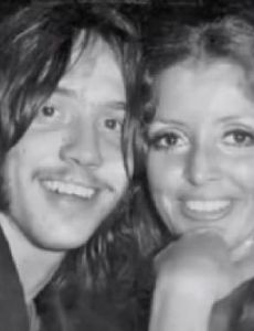 Stevie Wright (Australian singer) and Gail Wright (spouse)