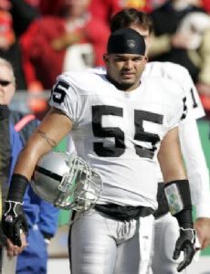 Robert Thomas (linebacker)