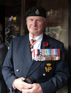 Lewis MacKenzie