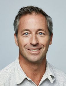 Laurence Tosi