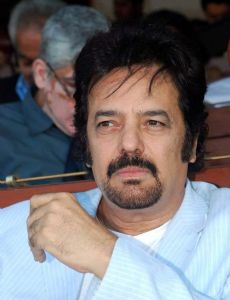 Akbar Khan (director)