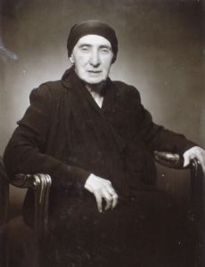 Müşfika Kadın Efendi