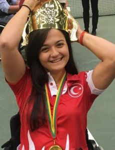 Büşra Ün