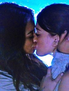 Shay Mitchell and Lindsey Shaw