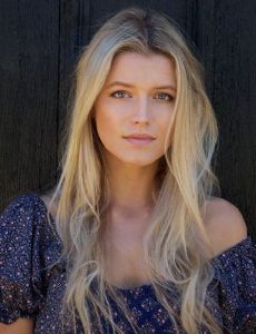Lily Travers