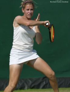 Adriana Szili