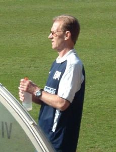 Billy McEwan (footballer born 1951)