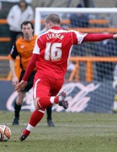 Chris Turner (footballer born 1990)