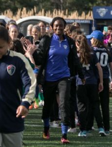 Ifeoma Onumonu