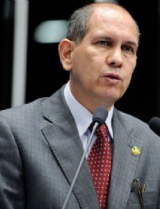 Aníbal Diniz