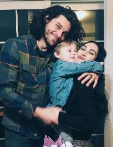 Cassie Steele and Trent Garrett