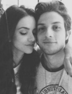 Manu Gavassi and Chay Suede