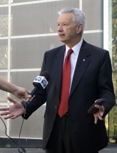 Doug Cameron (politician)
