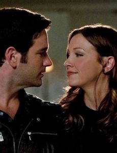 Colin Donnell and Katie Cassidy