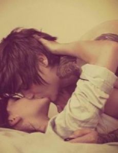 Hannah Snowdon and Oliver Sykes